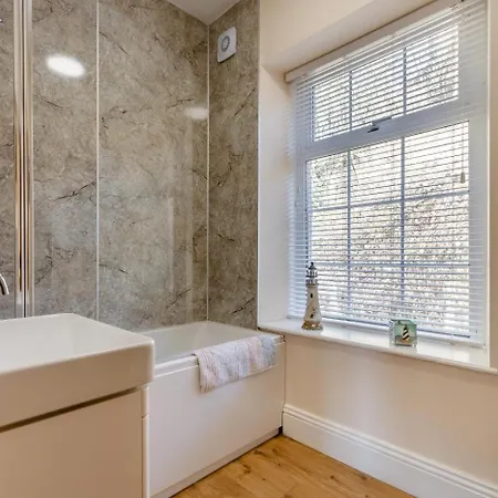 2 Bed In Oc-w31066